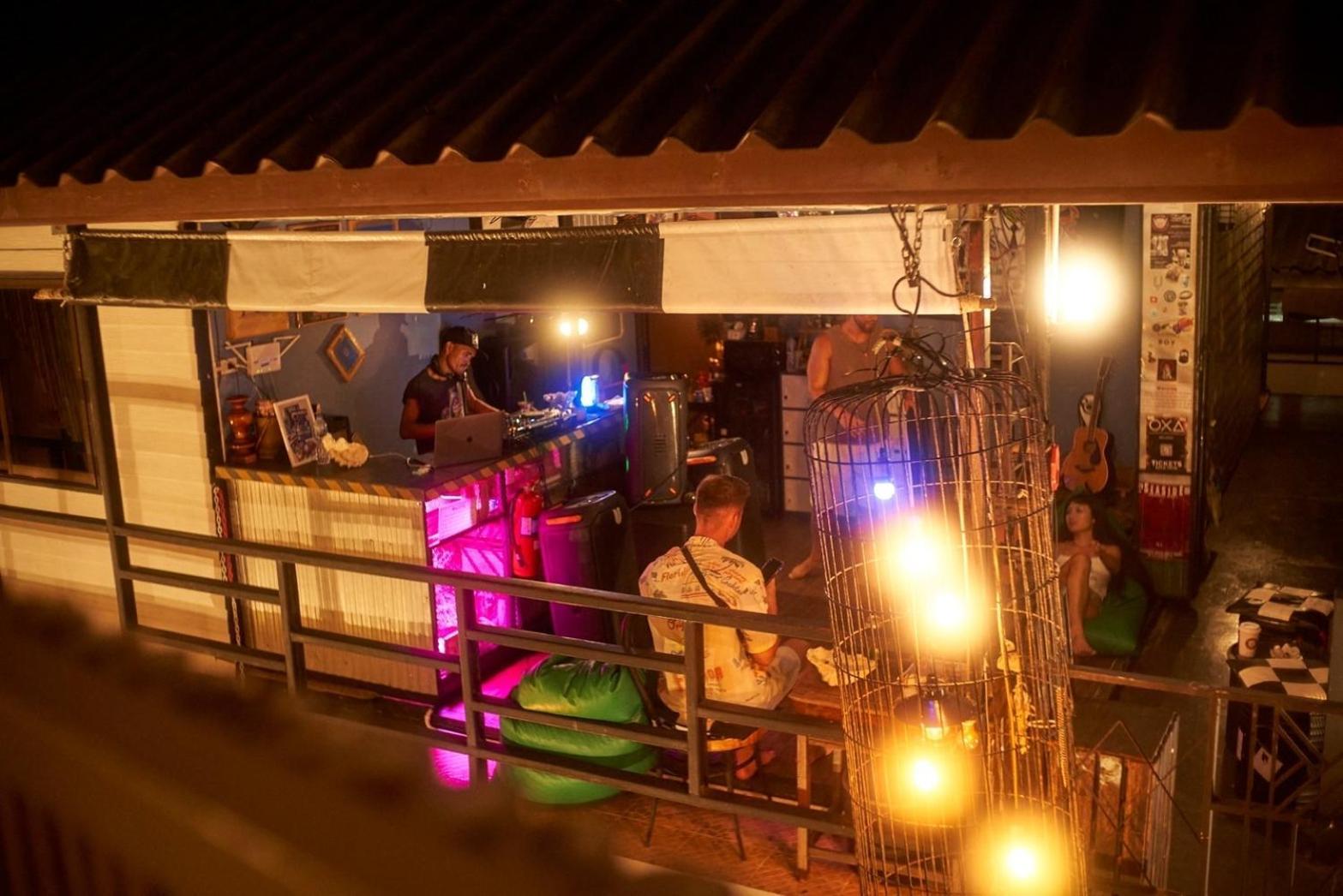 U Hostel Koh Phangan Haad Rin Exterior photo